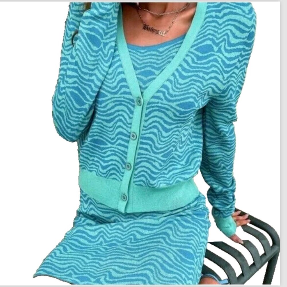 Zara Blue Turquoise Waves Jacquard Knit Cropped Cardigan Size Small